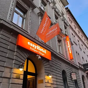 Easyhotel Oktogon 3*, Budapest Hongrie